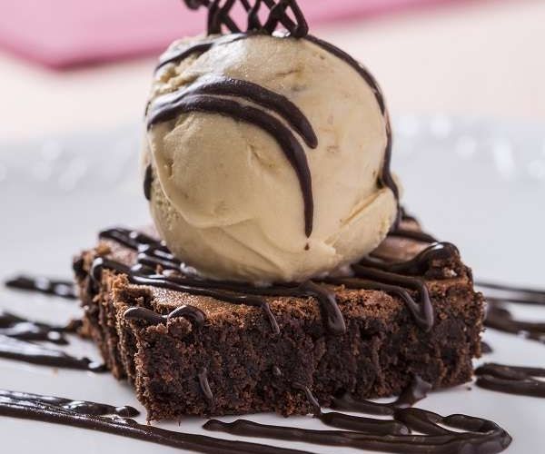 Brownie com sorvete