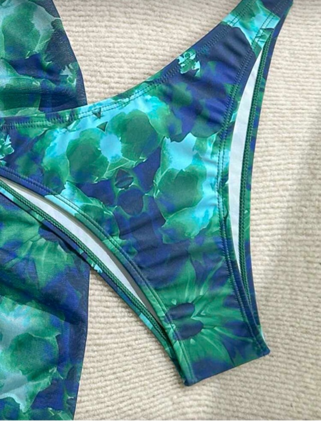 Conjunto de traje de baño de mujer con top halter, estampado floral, bikini sexy, con cubre y falda corta para el verano y la playa