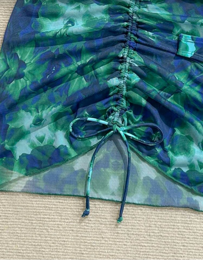 Conjunto de traje de baño de mujer con top halter, estampado floral, bikini sexy, con cubre y falda corta para el verano y la playa