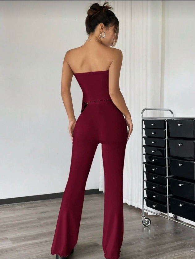 Set de 2 piezas: Top bandeau fruncido con bajo asimétrico y pantalones campana