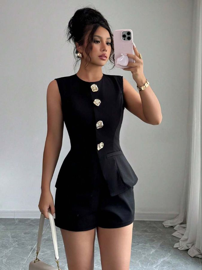 Conjunto Elegante de Blazer y Shorts Negros