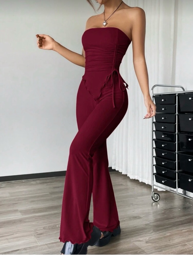 Set de 2 piezas: Top bandeau fruncido con bajo asimétrico y pantalones campana