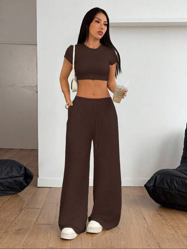 Conjunto de Top y Pantalones Anchos Marrón
