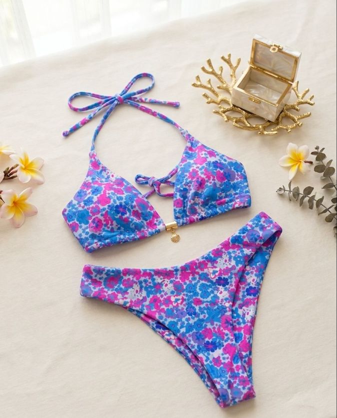 Bikini floral azul y rosa