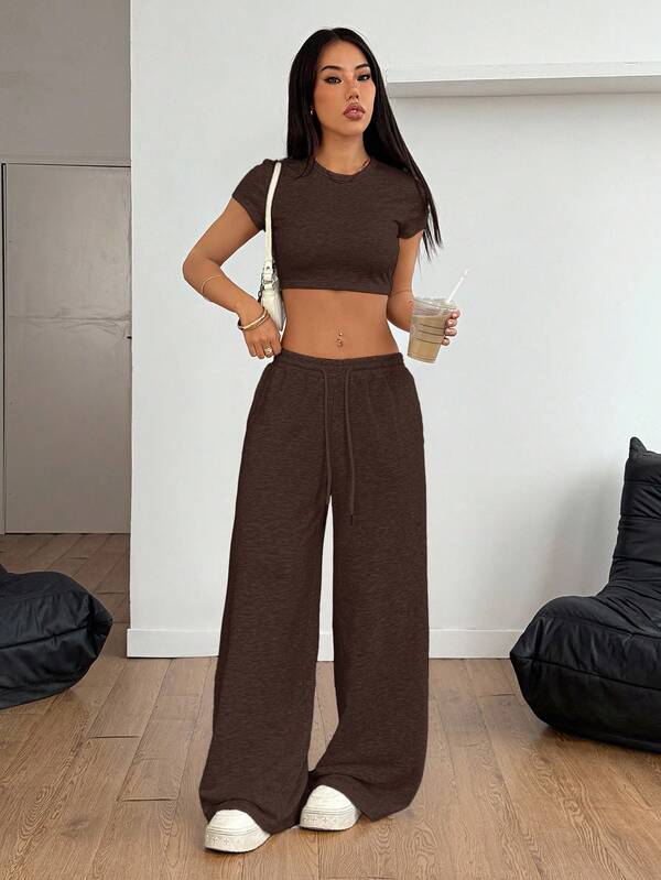 Conjunto de Top y Pantalones Anchos Marrón