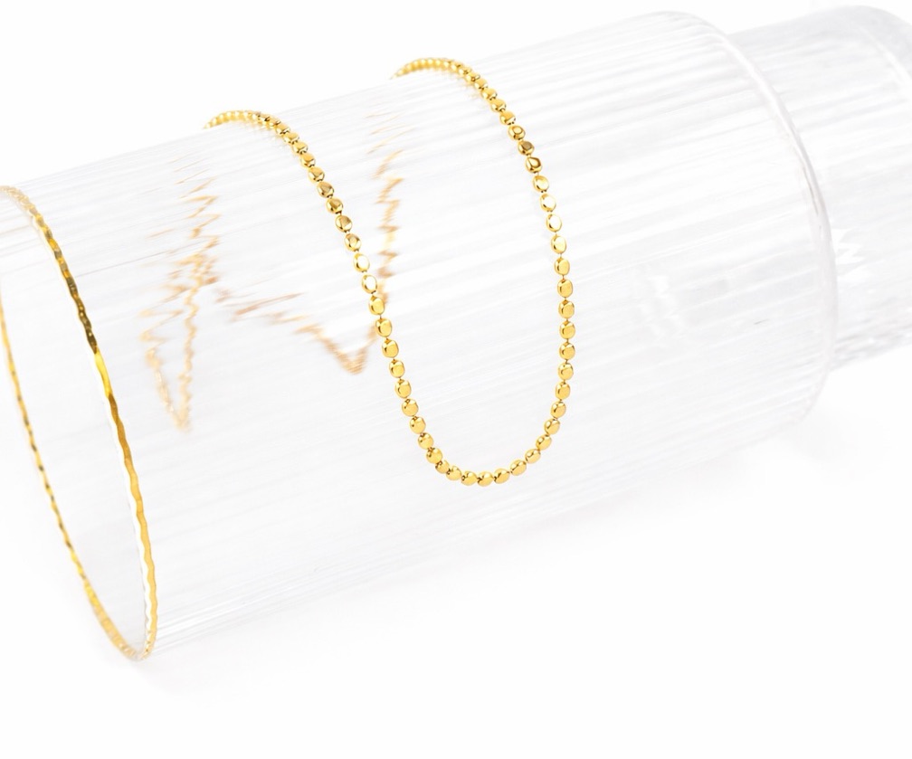 Choker balls dourada