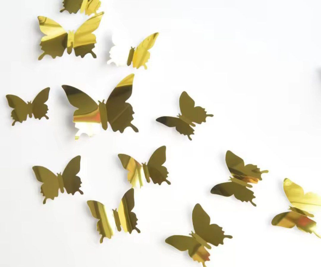 Hermosa decoración Set x 12 mariposas doradas. incluye cinta para pegar la grande 12 cm mediana 10 cm pequeña 8 cm