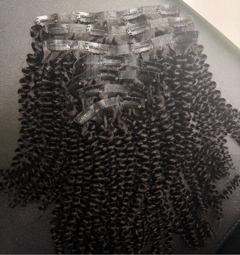 20” Deep Curly Seamless Clip ins