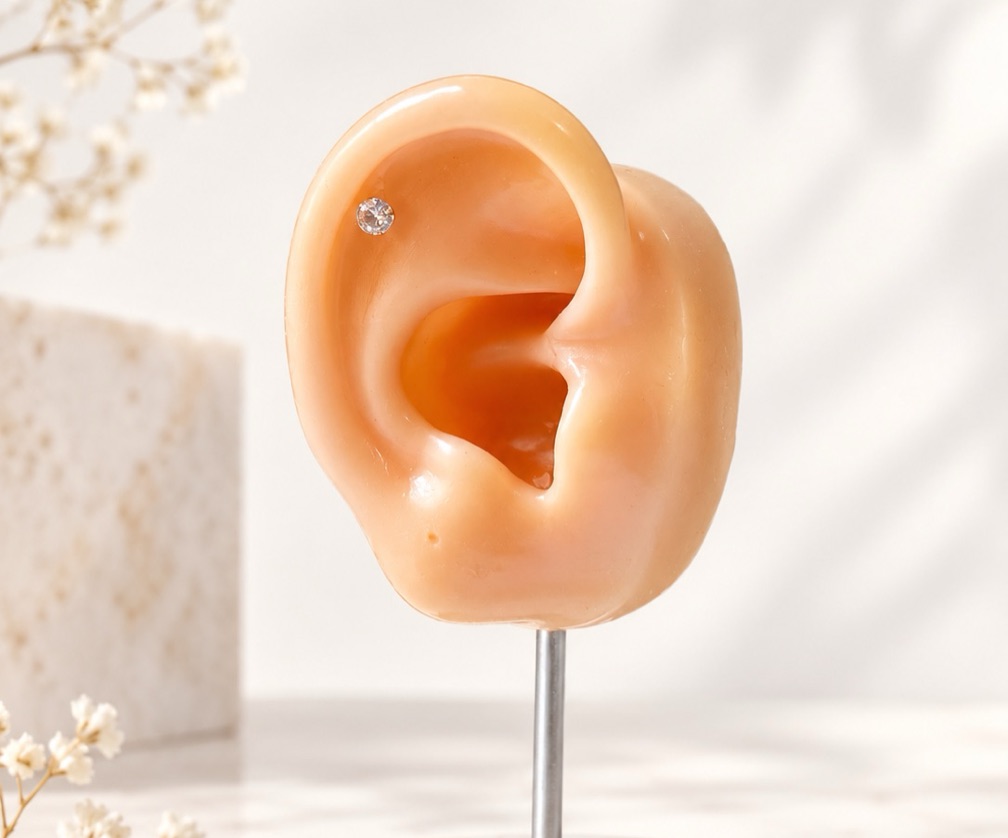 Piercing Dourado de Aço com Rosca Interna Haste 1,2mm 7mm Topo 3mm
