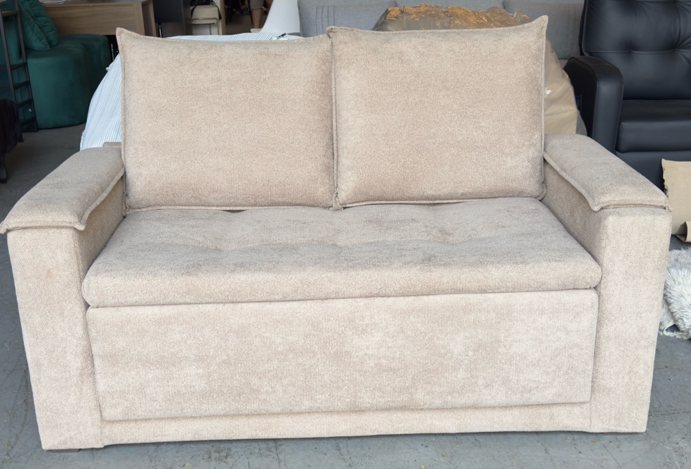 Sofá Cama 1,50mts. Veludo Montijo Chocolate- Showroom