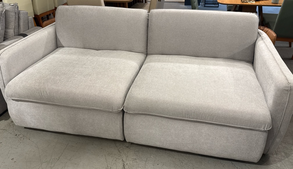 Sofá Country 2,40mts. Linho Pompeia - Showroom
