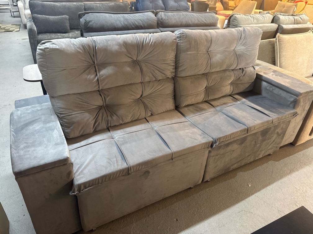 Sofá Maceratti 2,30 Reclinável e Retrátil c/ Porta Copos - Showroom