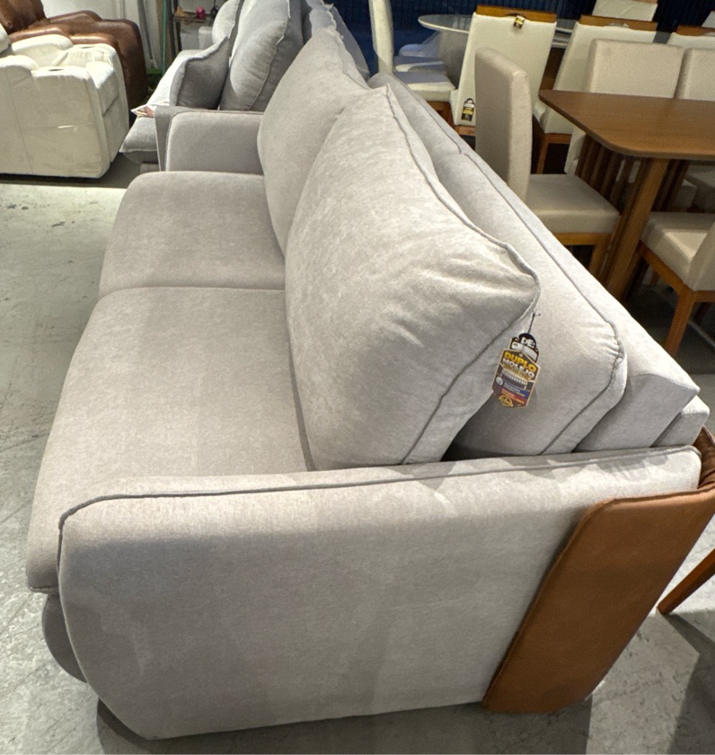 Sofá Country 2,40mts. Linho Pompeia - Showroom