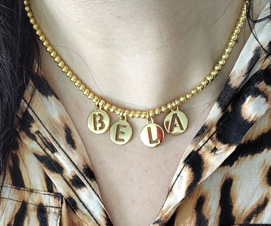 Colar nome bolinhas