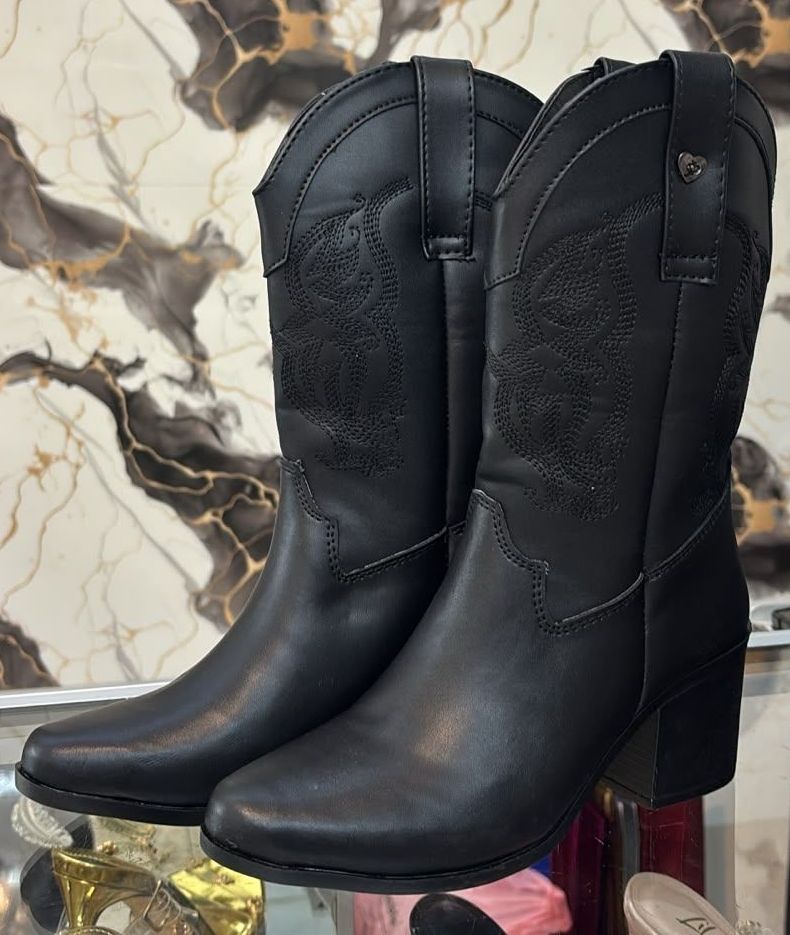 Bota Estela negra 5280