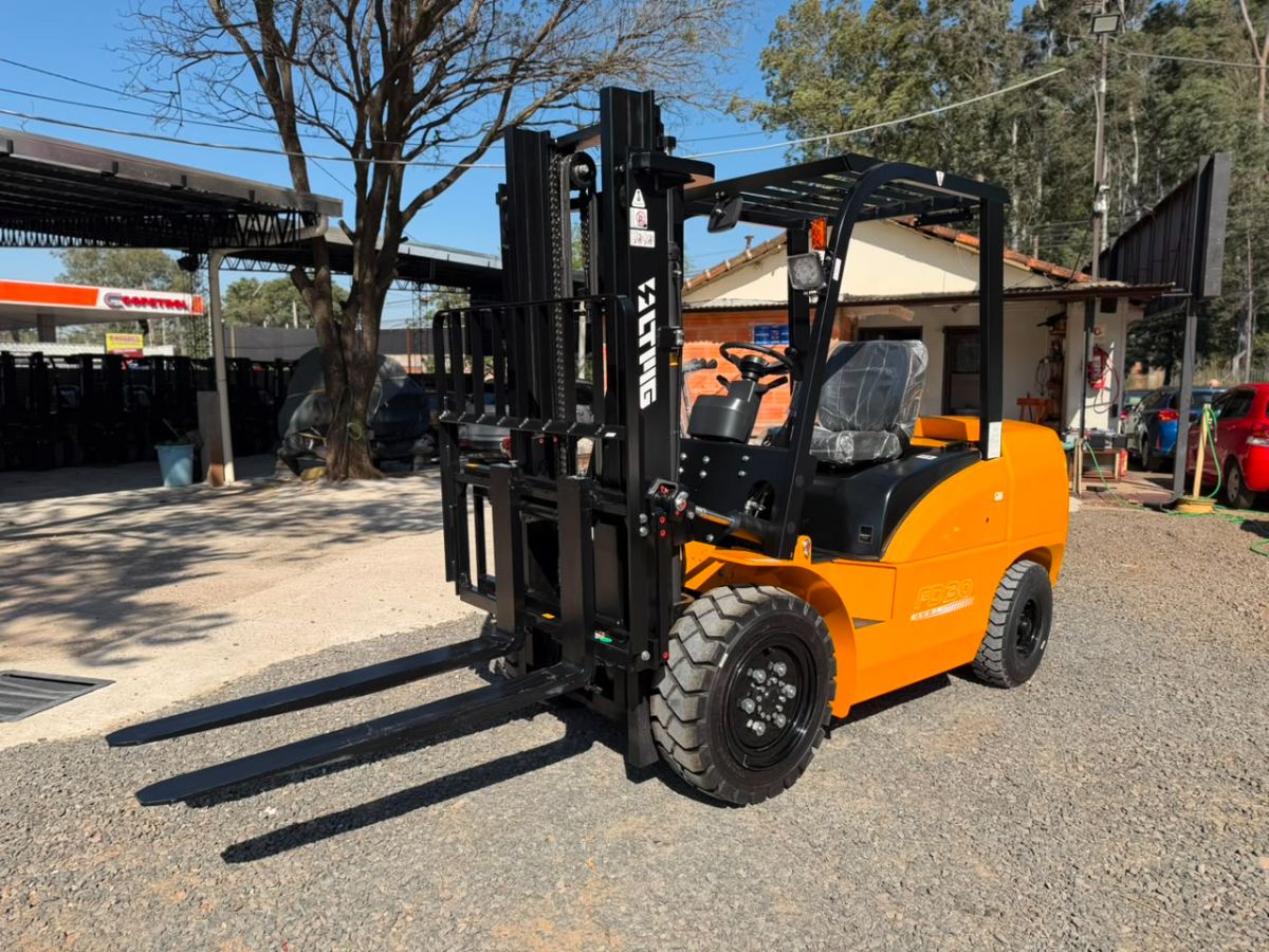 Montacargas Diesel 3.0 Ton-4.5 Mts