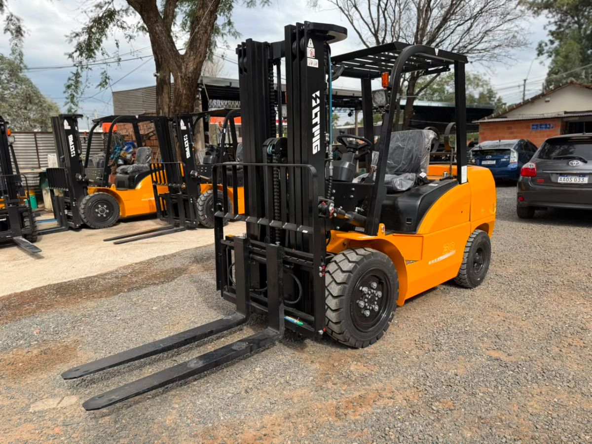 Montacargas Nafta/LPG 3.0 Ton-4.5 Mts