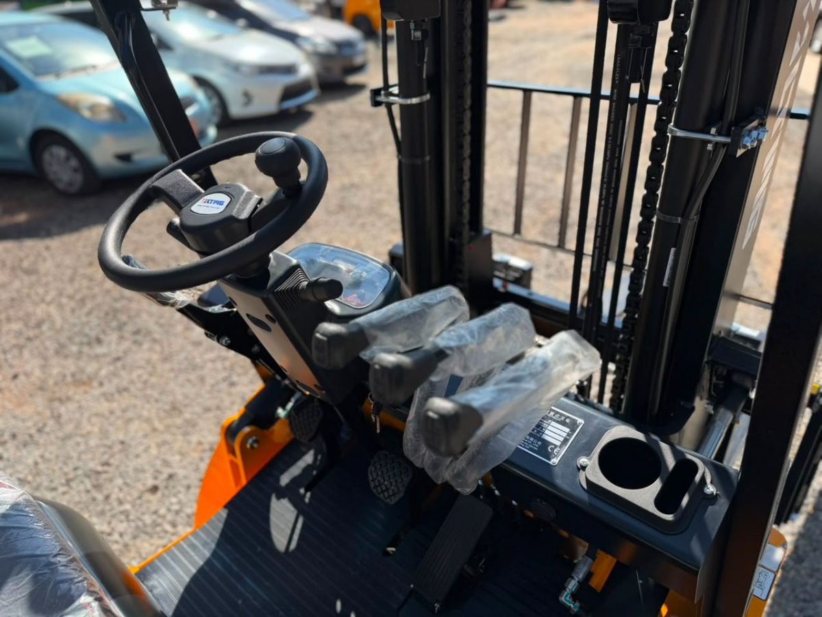 Montacargas Diesel 2.5 Ton-3.0 Mts