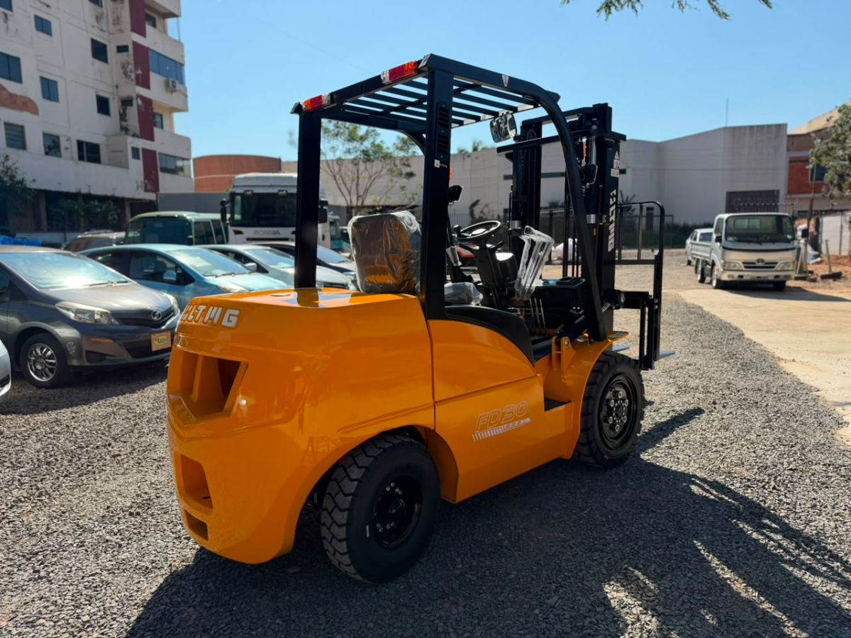 Montacargas Diesel 3.0 Ton-3.0 Mts