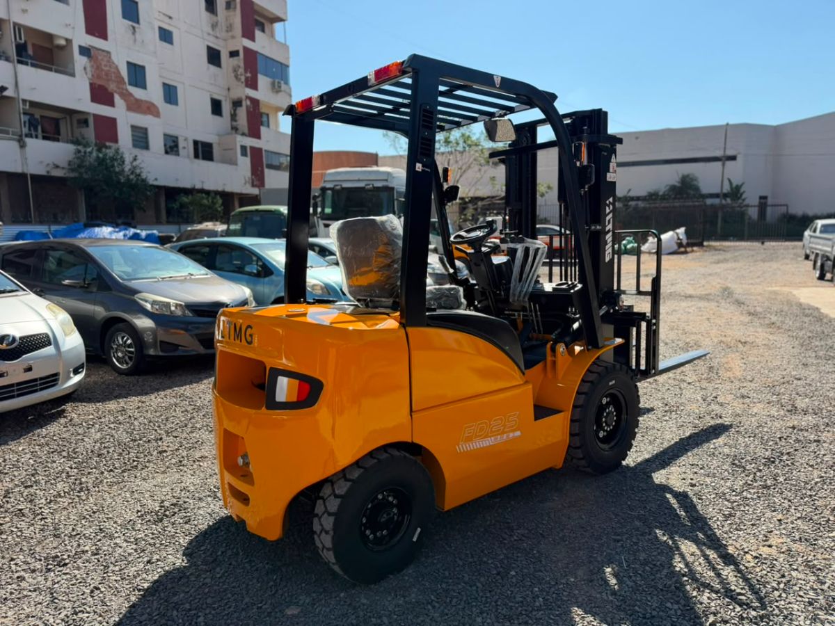 Montacargas Diesel 2.5 Ton-3.0 Mts