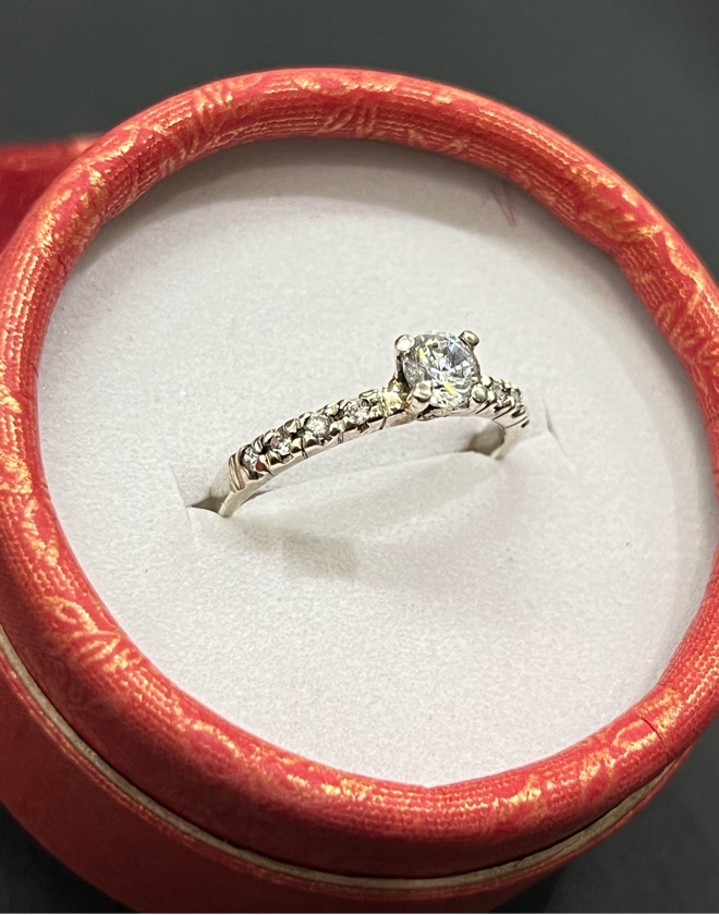 Anillos promesa con piedras
