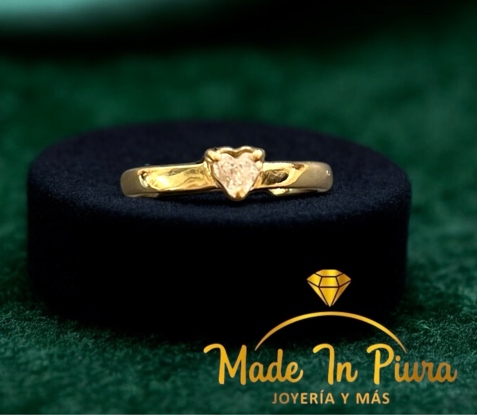 Anillo de compromiso c/Diamante corazon