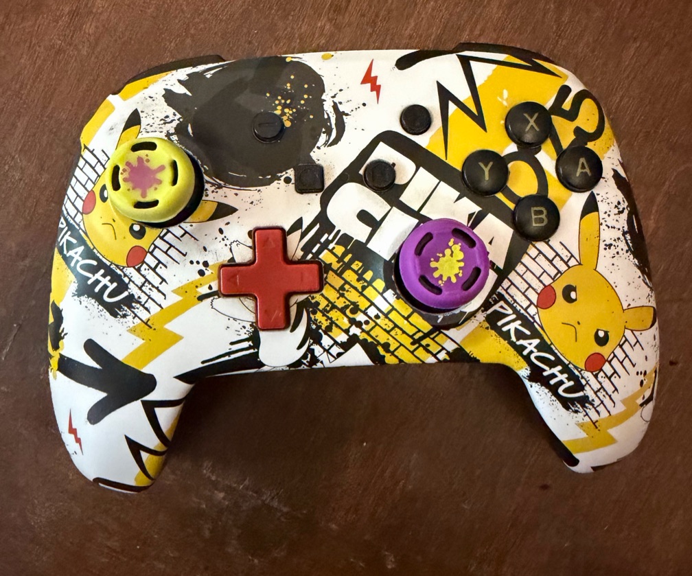 Pro controller picachu