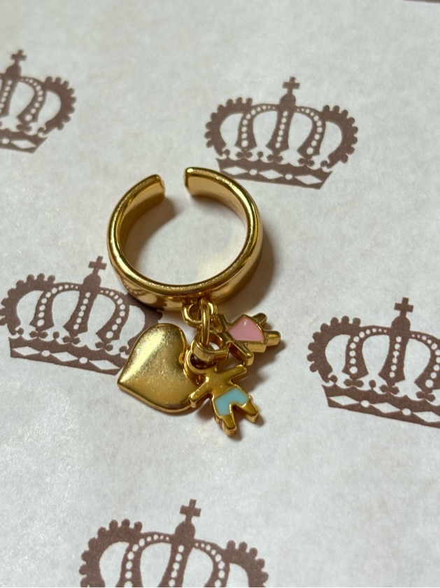 Anel com coração e 2 filhos banhado a ouro 18k