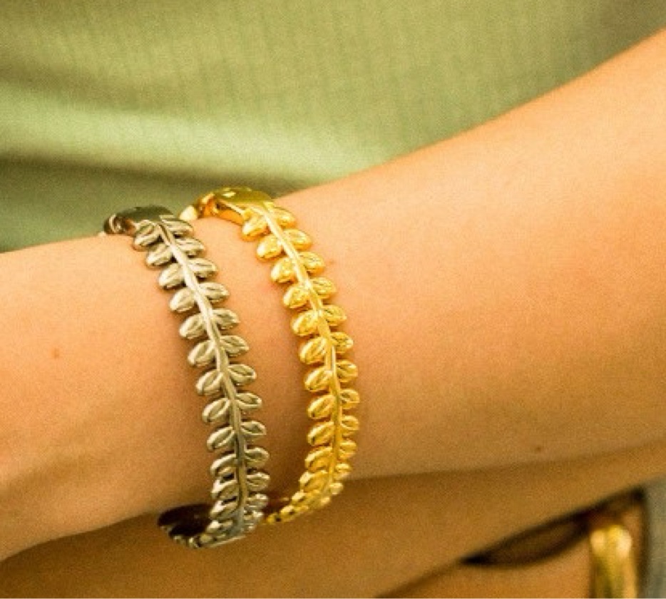 Bracelete banhado a prata folhas (sob encomenda)