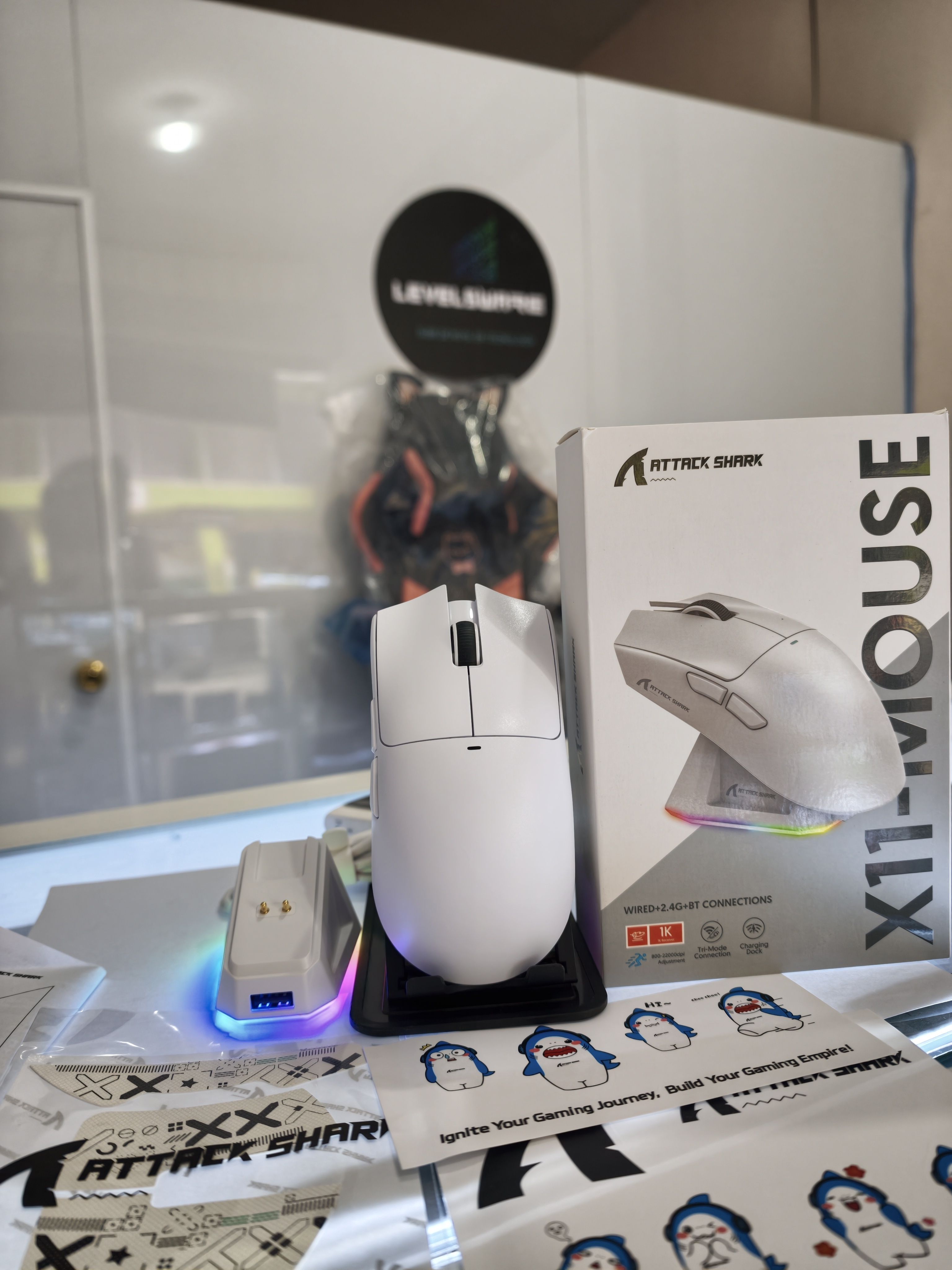 Mouse Attack shark x11 Blanco