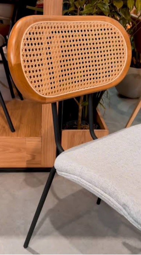 CONJUNTO MESA ITÁLIA 8 LUGARES