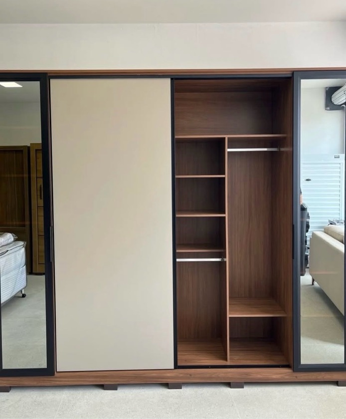 GUARDA ROUPA LAREDO