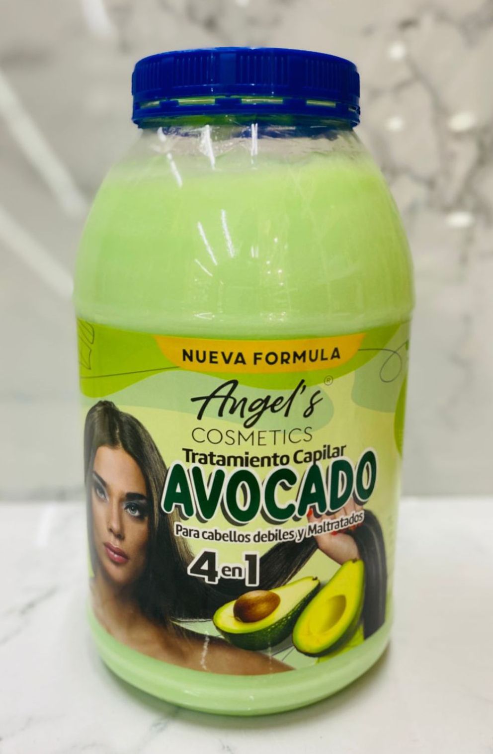 BOMBONERA TRATAMIENTO CAPILAR DE AGUACATE