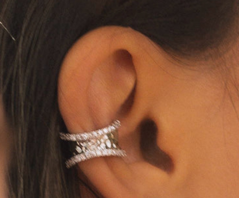 PIERCING MARTELADO PRATA