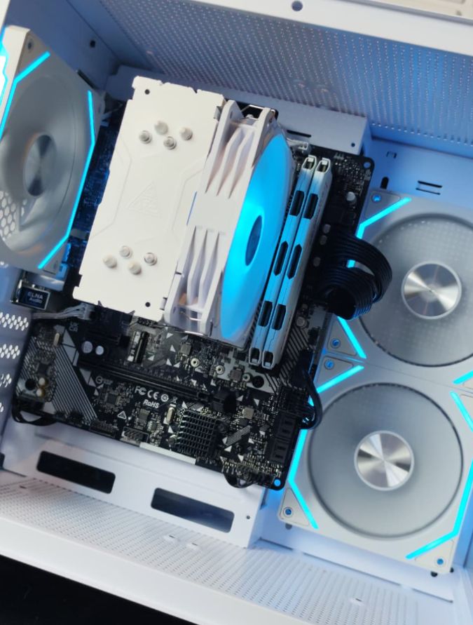 PC Gamer Ryzen 5 5600G | 16 GB DDR4 | SSD 480 GB | Fonte 550W 80 Plus Bronze