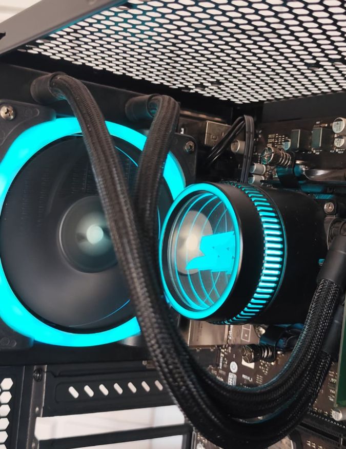 (Seminovo) Computador Ryzen 5, Monitor 22" + Teclado e mouse Gamer