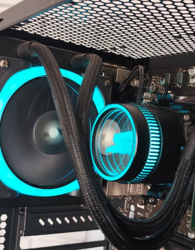 PC Gamer AMD Ryzen 5 3400G, 16 GB DDR4, SSD 256 GB