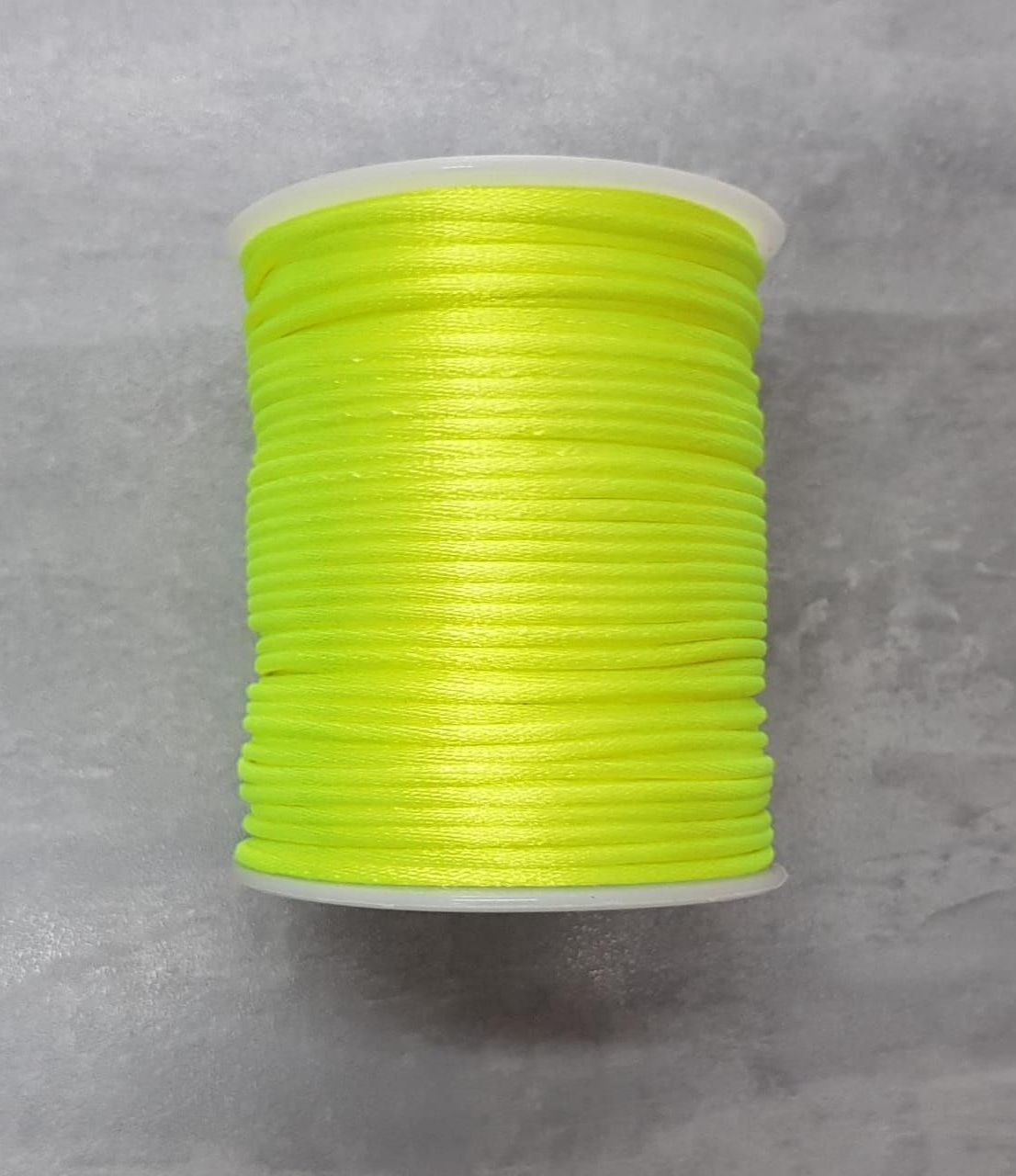 Fio acetinado verde fluorescente 100 metros