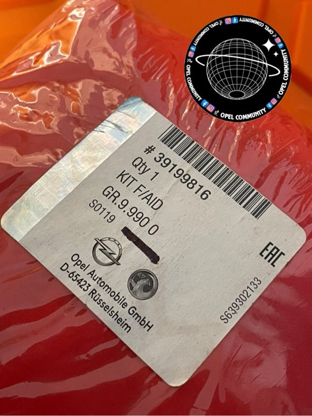 Botiquín de Primeros auxilios Marca Opel (Color Rojo)