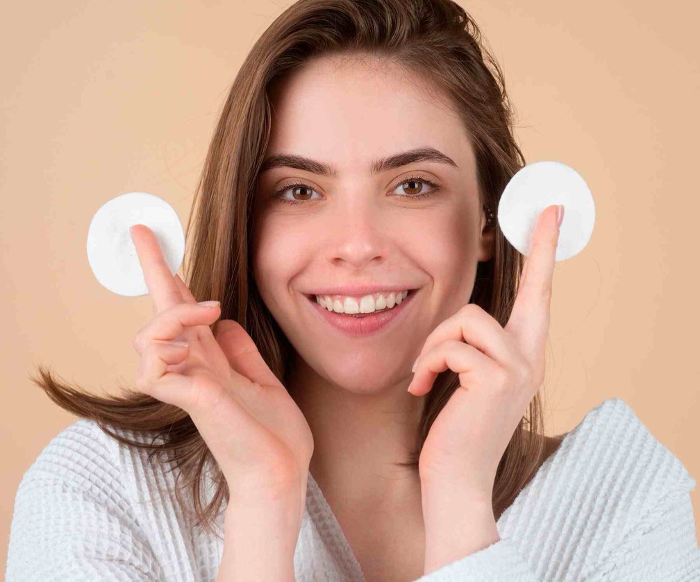 Desmaquillante Bifásico Micelar, 110 ml. Make B