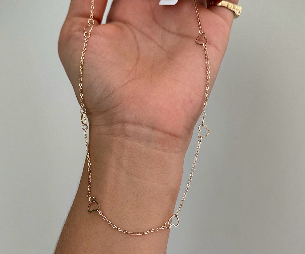 Choker corações vazados