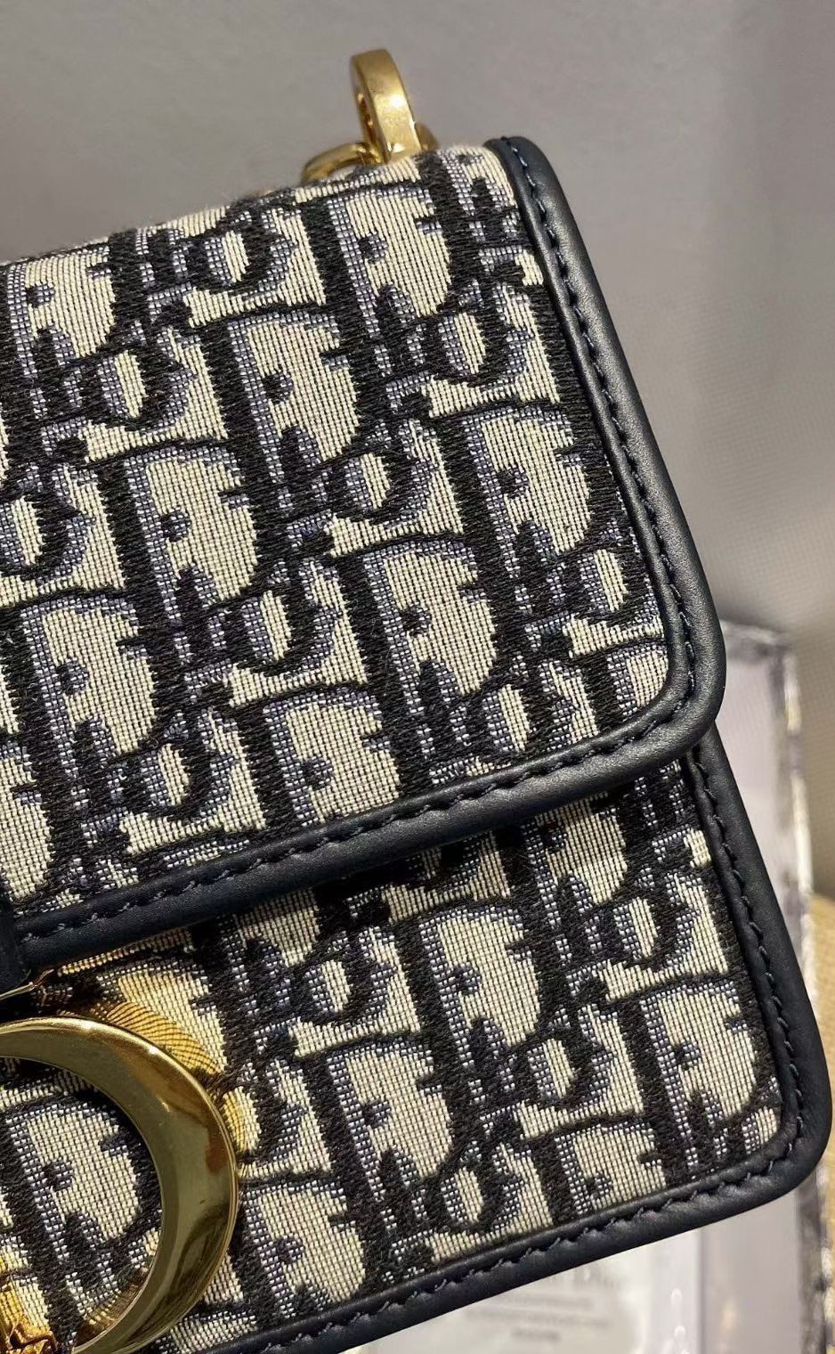 Christian Dior 30 Montaigne handbag