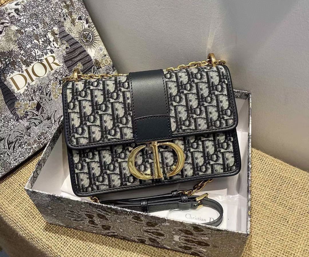Christian Dior 30 Montaigne handbag