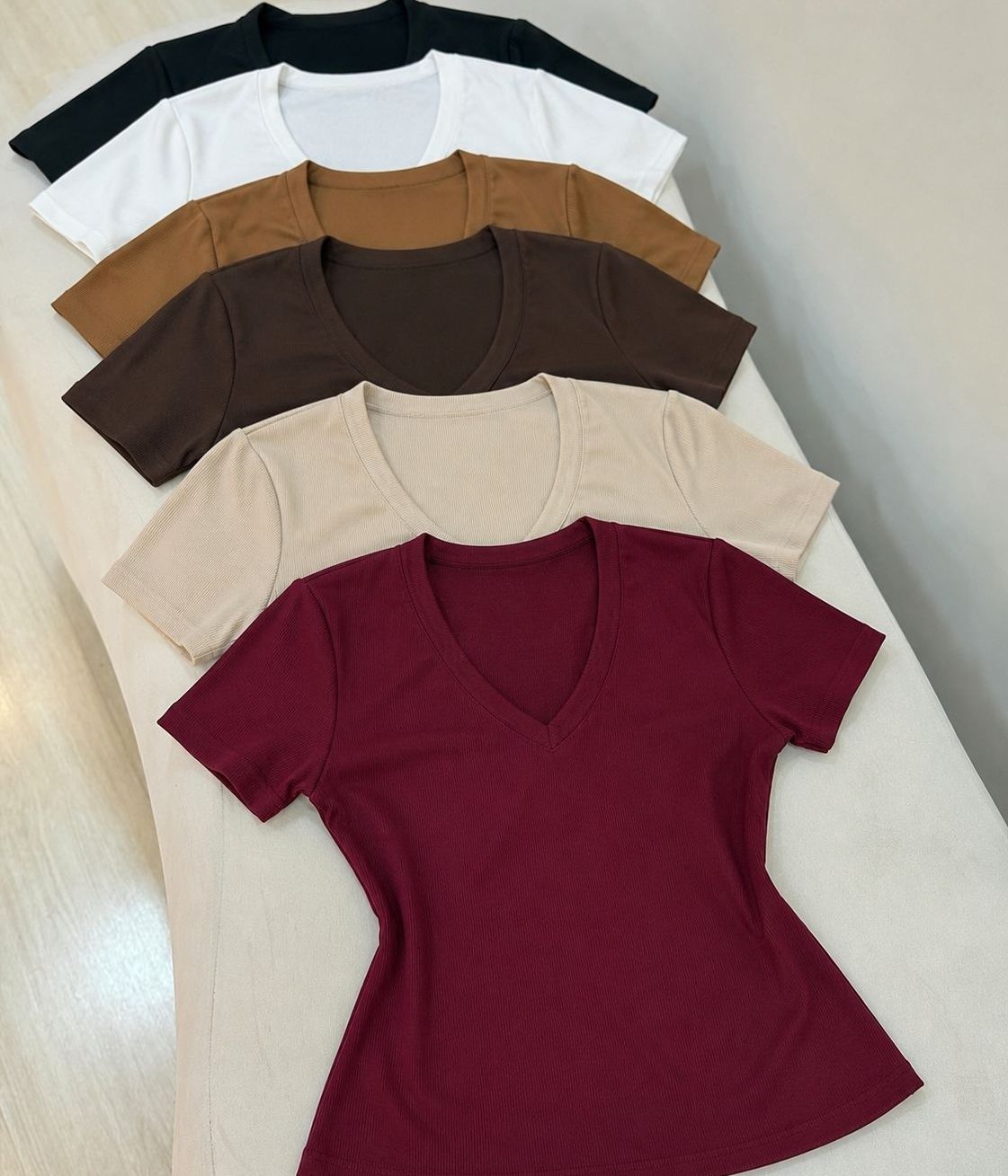 Blusa Gola V Manga Curta