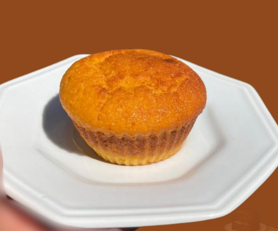 Bolinho de cenoura com brigadeiros ou beijinho