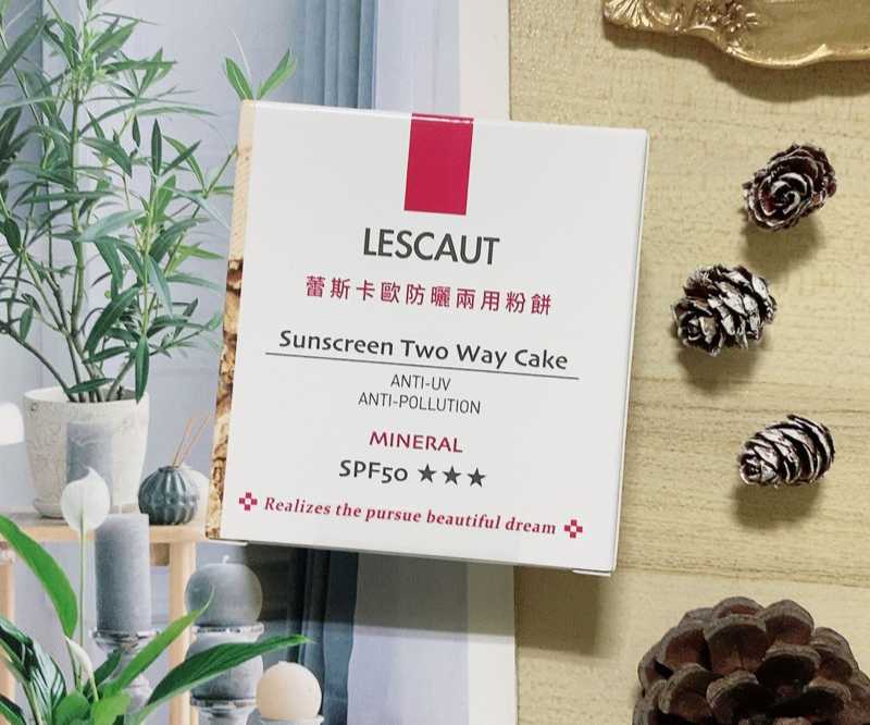 LESCAUT - Sunscreen Two Way Cake