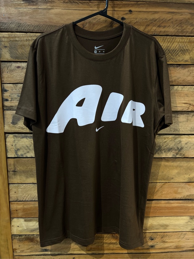 Camiseta Básica Marrom