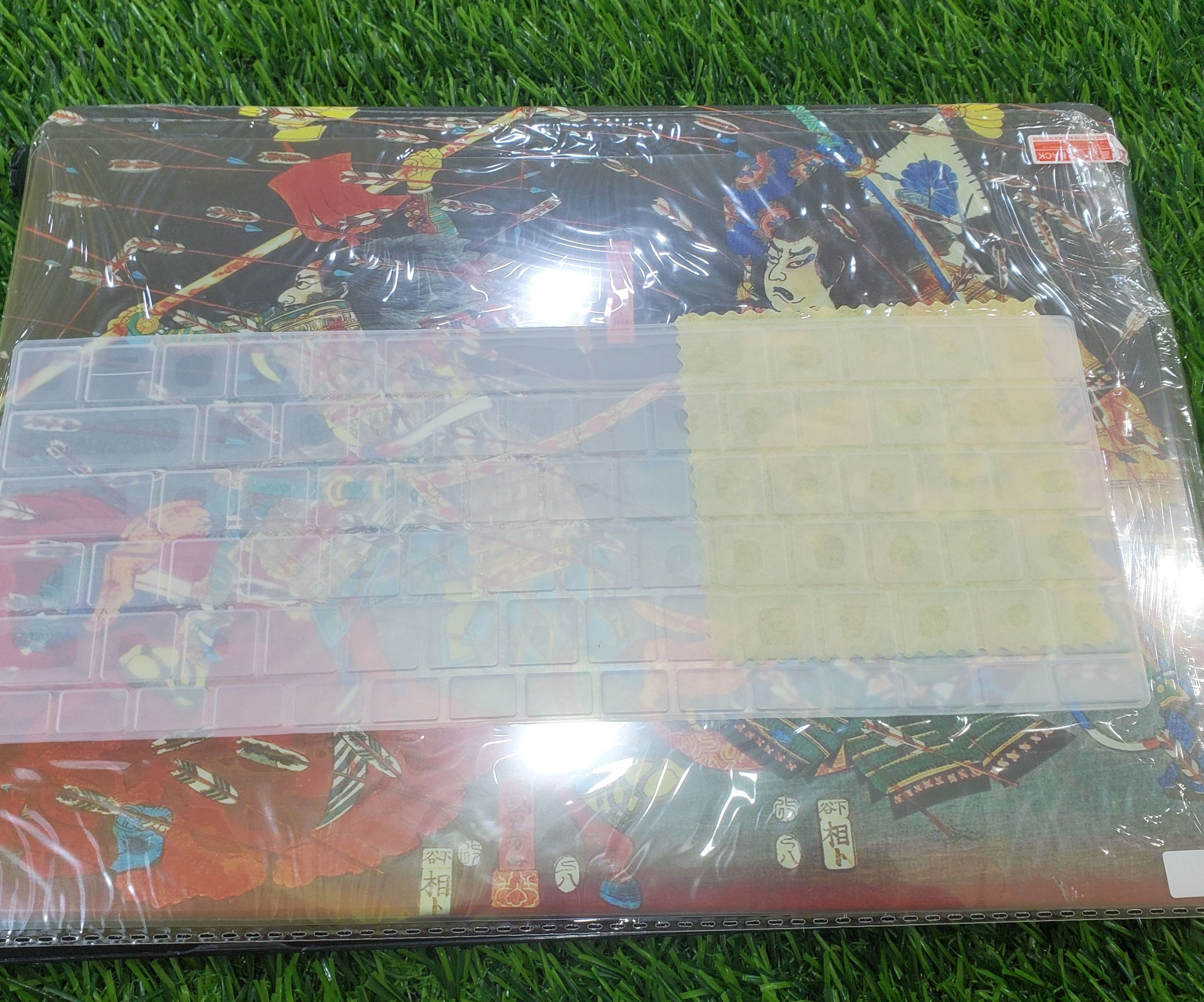 13.5" Laptop Cover