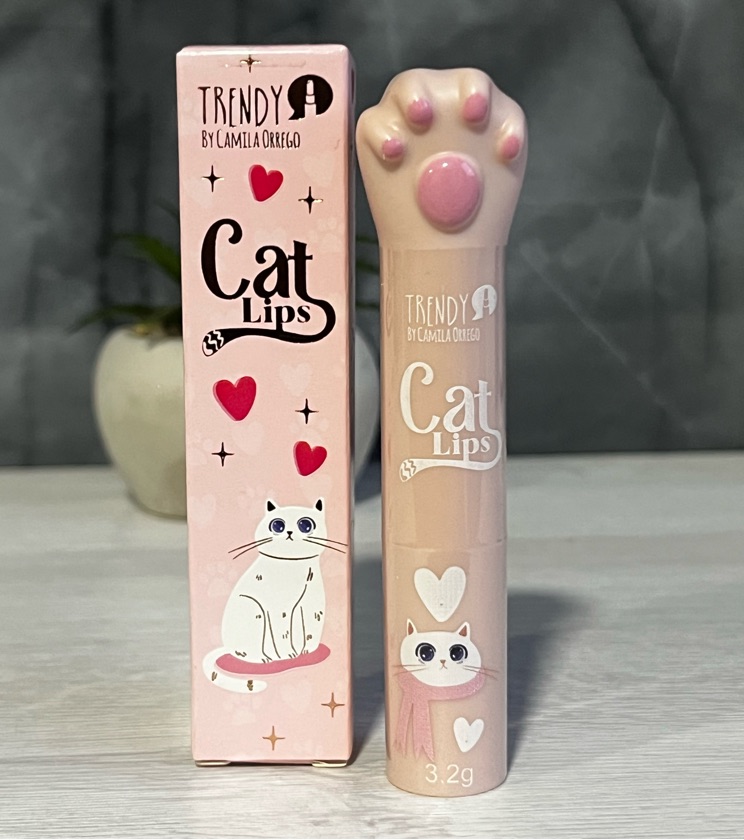 Cat Lips Trendy