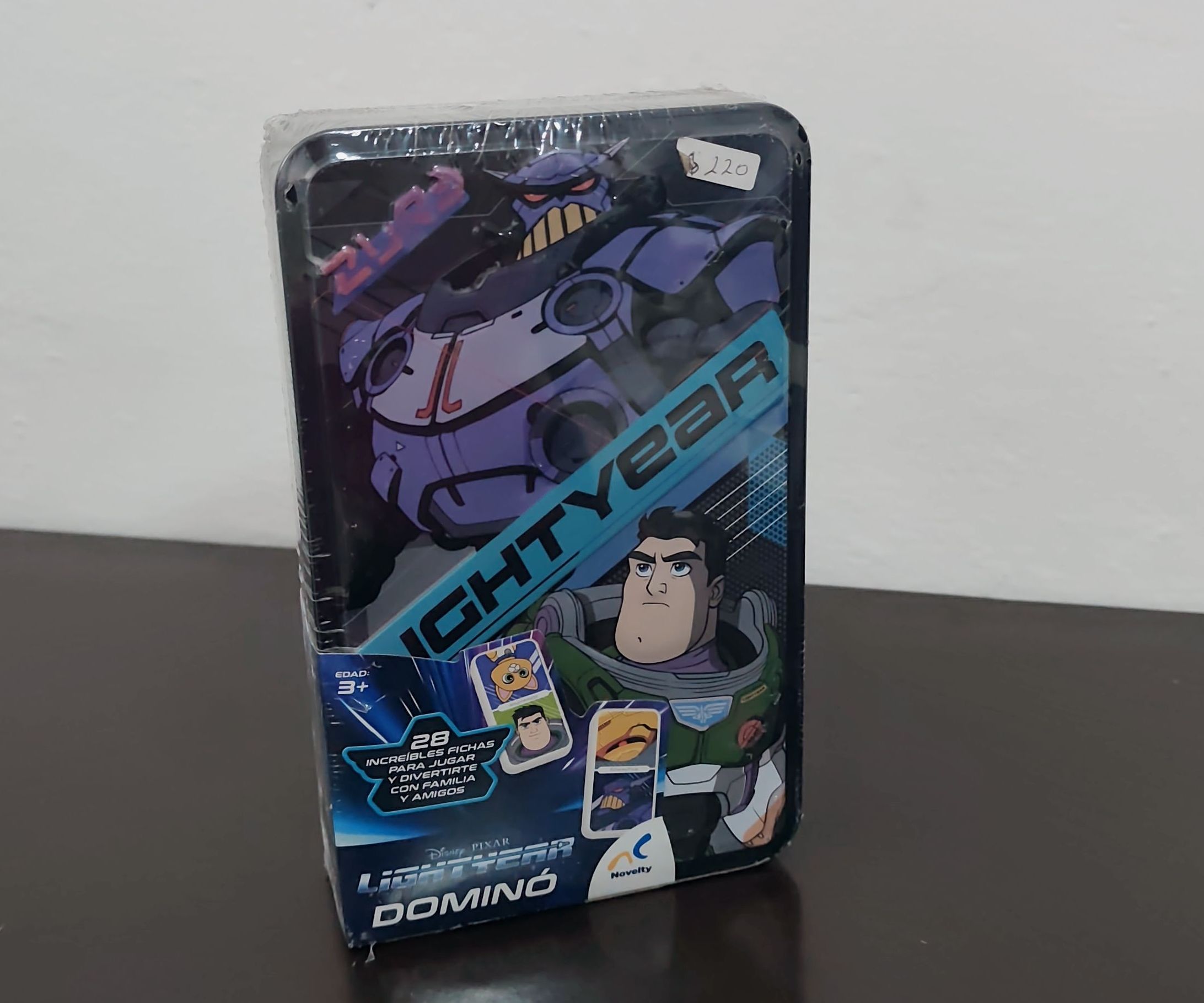 Domino Novelty - Lightyear